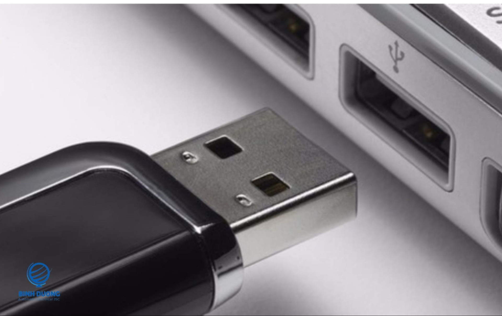 Cổng USB